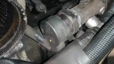 Автозапчастина б/у рампа инжектора для audi a4 avant (8e) 2.7 tdi (dpf) посилання на oem iam 0281002785  057130764c