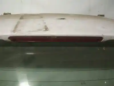 Peça sobressalente para automóvel em segunda mão farolim de travão central por ford focus iii 1.6 ti referências oem iam 