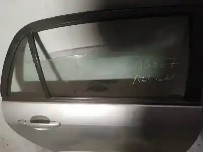 Peça sobressalente para automóvel em segunda mão plásticos por toyota corolla (e12) 2.0 d-4d linea luna berlina referências oem iam 