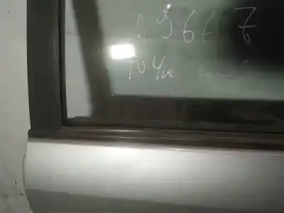 Pezzo di ricambio per auto di seconda mano plastica per toyota corolla (e12) 2.0 d-4d linea luna berlina riferimenti oem iam   