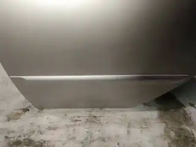 Pezzo di ricambio per auto di seconda mano plastica per toyota corolla (e12) 2.0 d-4d linea luna berlina riferimenti oem iam   