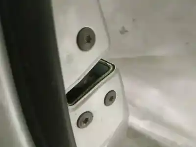 Peça sobressalente para automóvel em segunda mão fechadura da porta traseira esquerda por toyota corolla (e12) 2.0 d-4d linea luna berlina referências oem iam 