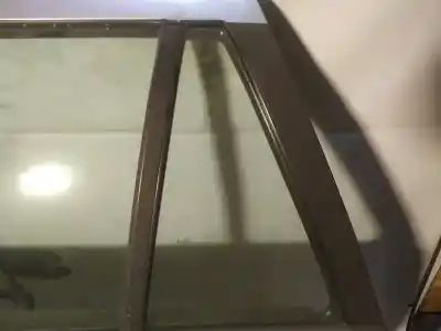 Peça sobressalente para automóvel em segunda mão vidro de custódia triangular traseiro esquerdo por peugeot 406 (8b) 2.0 hdi 110 referências oem iam as2