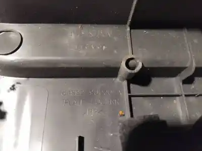 Pezzo di ricambio per auto di seconda mano plastica per nissan note (e11e) 1.6 16v cat riferimenti oem iam 849929u000  