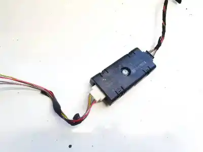 Second-hand car spare part antenna amplifier for bmw 5-series, f07/f10 /f11 2010.03 - 2016.12 2.0 d 135kw 2010.03 --> oem iam references 6520919986503  108196-10, 920-190-012 Second-hand car spare part antenna amplifier for bmw 5-series, f07/f10 /f11 2010.03 - 2016.12 2.0 d 135kw 2010.03 --> oem iam references 6520919986503  108196-10, 920-190-012