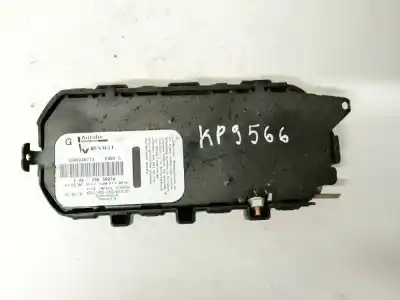 Second-hand car spare part left side airbag for renault espace iv (jk0) 2.2 dci turbodiesel oem iam references 8200240773