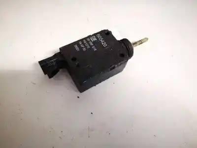 Peça sobressalente para automóvel em segunda mão motor de fechadura central mala por opel zafira a 2.0 dti referências oem iam 90589918