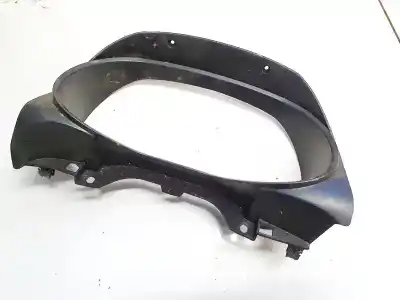 Second-hand car spare part front decorative moulding for fiat doblo ii (152) 1.3 16v jtd cat oem iam references 735456517