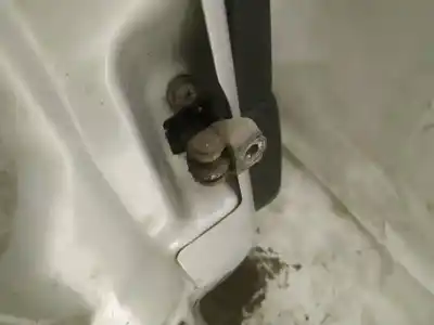 Second-hand car spare part hinge for opel zafira a 2.0 dti oem iam references   