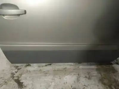 Pezzo di ricambio per auto di seconda mano plastica per opel zafira b 1.9 cdti riferimenti oem iam   