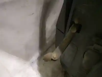 Second-hand car spare part hinge for opel zafira b 1.9 cdti oem iam references 