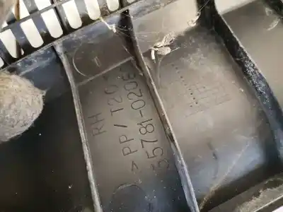 Peça sobressalente para automóvel em segunda mão grelha torpedo curcuvan por toyota corolla (e11) 2.0 d-4d linea sol referências oem iam 5578102080  55781-02080