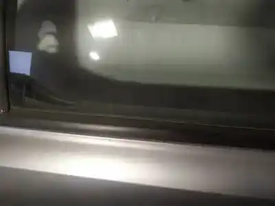 Pezzo di ricambio per auto di seconda mano plastica per kia sorento 2.5 crdi ex riferimenti oem iam   