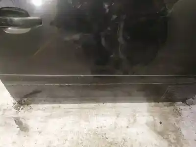 Pezzo di ricambio per auto di seconda mano plastica per opel zafira b 1.9 cdti riferimenti oem iam   