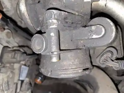 Peça sobressalente para automóvel em segunda mão borboleta de admissão por audi a3 (8p1) 2.0 tdi referências oem iam 038128063