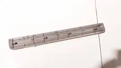 Pezzo di ricambio per auto di seconda mano plastica per kia sorento 2.5 crdi ex riferimenti oem iam 858813e000  85881-3e000