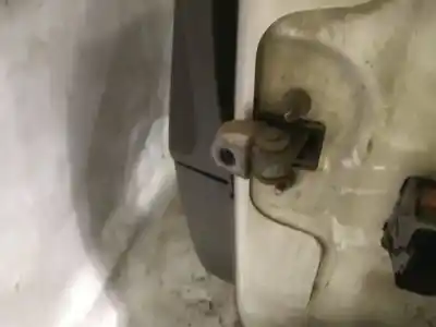 Second-hand car spare part hinge for opel zafira b 1.9 cdti oem iam references   