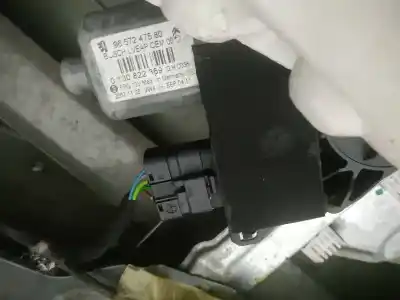 Peça sobressalente para automóvel em segunda mão motor elevador vidro dianteiro direito por peugeot 308 1.6 16v hdi referências oem iam 9657247580