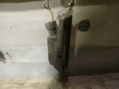 Peça sobressalente para automóvel em segunda mão luz da chapa de matrícula por opel zafira b 1.9 cdti referências oem iam 