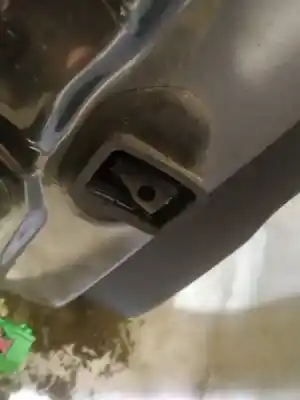 Second-hand car spare part hinge for peugeot 308 1.6 16v hdi oem iam references   