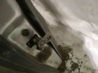 Second-hand car spare part hinge for kia sorento 2.5 crdi ex oem iam references 