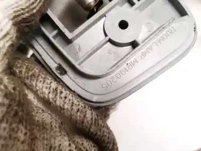 Автозапчастина б/у внутрішне світло для mitsubishi lancer viii (cy_a, cz_a) 2.0 di-d (cy8a) посилання на oem iam mr190205   Автозапчастина б/у внутрішне світло для mitsubishi lancer viii (cy_a, cz_a) 2.0 di-d (cy8a) посилання на oem iam mr190205