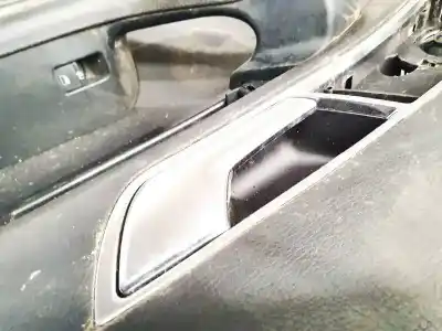 Peça sobressalente para automóvel em segunda mão puxador interior dianteiro direito por audi a6 allroad quattro (4fh) 2.7 tdi quattro referências oem iam 4f0837020b