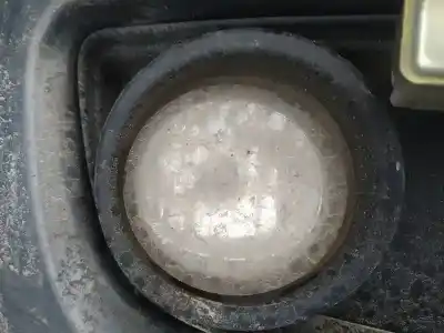 Second-hand car spare part right fog light for mazda 5 berl. (cr) 2.0 crtd active+ (105kw) oem iam references 