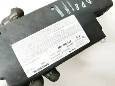 Автозапчасти б/у левая боковая подушка безопасности за audi a6, c5 1997.01 - 2001.08 2.4 121kw 1997.02 - 2005.01 ссылки oem iam 4b0880242  bam-pt1-0614