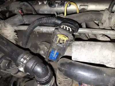 Автозапчастина б/у датчик тиску для opel astra h caravan 1.9 cdti посилання на oem iam 0281002437  