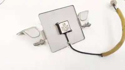 Pièce détachée automobile d'occasion amplificateur d'antenne pour toyota corolla verso (r1) 2.2 d-4d sport références oem iam 8686064010