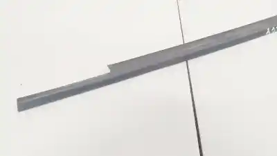 Peça sobressalente para automóvel em segunda mão plásticos por opel meriva b 1.7 16v cdti referências oem iam 316219989