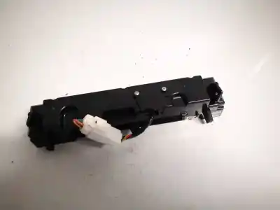 Second-hand car spare part multifunction display for mazda 3 (bk) 1.6 di turbo oem iam references 9621  