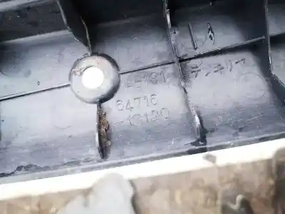 Pezzo di ricambio per auto di seconda mano plastica per toyota corolla (e11) 2.0 d-4d linea sol riferimenti oem iam 6471613120  64716-13120