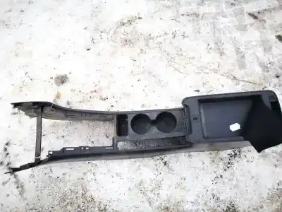 Second-hand car spare part center armrest for toyota corolla (e11) 2.0 d-4d linea sol oem iam references 5891102110