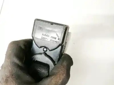 Peça sobressalente para automóvel em segunda mão chicote / encaixe cinto segurança traseiro direito por opel astra g caravan 1.7 16v dti cat (y 17 dt / lr6) referências oem iam 3502b  200901