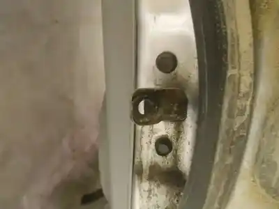 Second-hand car spare part hinge for kia sorento 2.5 crdi ex oem iam references   