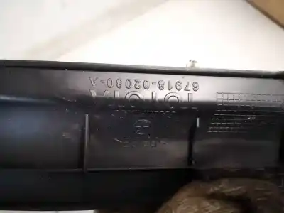 Pezzo di ricambio per auto di seconda mano plastica per toyota corolla (e11) 2.0 d-4d linea sol riferimenti oem iam 6791802080a  67918-02080-a