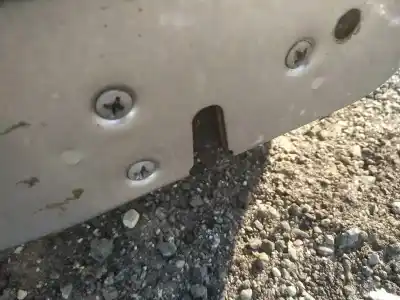 Автозапчастина б/у замок дверей заднього лівого для nissan primera, p12 2002.01 - 2008.12 2.2 dci 102kw 2003.04 - 2008.12 посилання на oem iam 