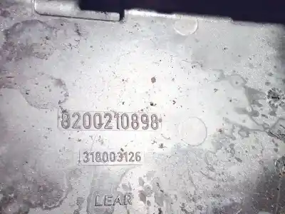 Автозапчасти б/у блок реле/предохранителей за renault espace, iv 2002.11 - 2014.12 2.0 125kw 2005.04 - 2007.01 ссылки oem iam 8200210898  