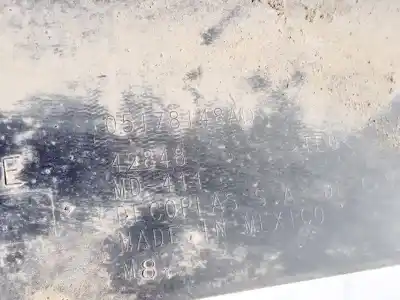 Автозапчасти б/у правая боковая юбка (разрез) за dodge journey 2.0 16v crd cat ссылки oem iam 05178148ad  42848