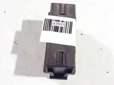 Peça sobressalente para automóvel em segunda mão caixa de fusíveis e relés por opel meriva b 1.7 16v cdti referências oem iam 24437030