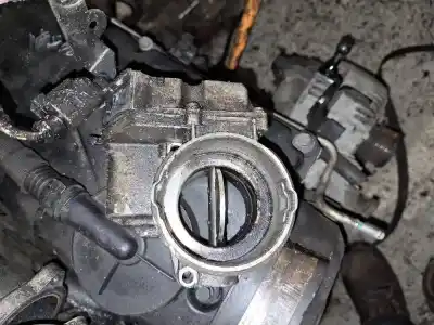 Автозапчасти б/у бабочка коробка за volkswagen passat variant (3c5) 1.9 tdi ссылки oem iam 03g128063c