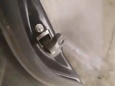 Second-hand car spare part hinge for toyota corolla verso (r1) 2.2 d-4d sol oem iam references   