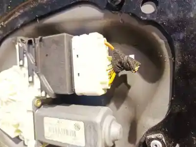 Автозапчастина б/у двиг скла задне ліво для volkswagen golf v variant (1k5) 1.9 tdi посилання на oem iam 1k0959703c  