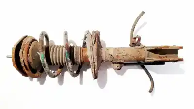 Pièce détachée automobile d'occasion amortisseur avant droit pour toyota corolla verso (r1) 2.2 d-4d sport références oem iam 
