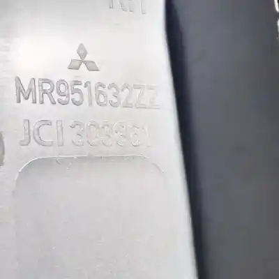 Автозапчасти б/у пластики за mitsubishi colt cz3 berl. 5 (z30a) 1.3 (z35a. z33a. z34a) ссылки oem iam mr951632zz  303861