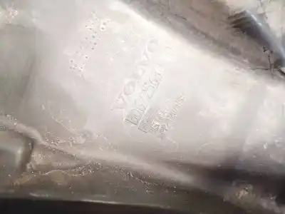 Pezzo di ricambio per auto di seconda mano plastica per volvo v50 (545) 2.0 d riferimenti oem iam 30672563  