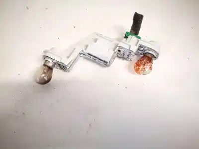 Pezzo di ricambio per auto di seconda mano portalampada per volvo v50 (545) 2.0 d riferimenti oem iam 28127002