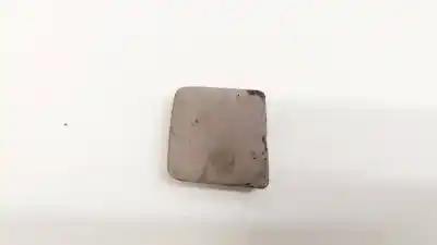 Pezzo di ricambio per auto di seconda mano plastica per volvo v50 (545) 2.0 d riferimenti oem iam 1550